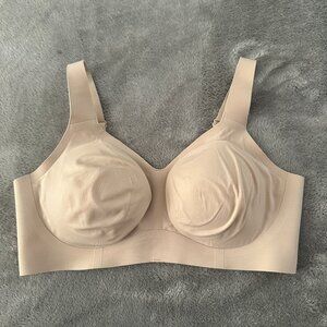 Evelyn Bobbie The Beyond Bra Women's SMALL Tan Pads Included